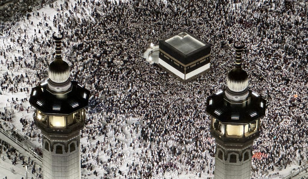 Jamaah haji dari berbagai negara melaksanakan tawaf di Masjidil Haram, Makkah, Selasa (2/6/2026) waktu setempat.