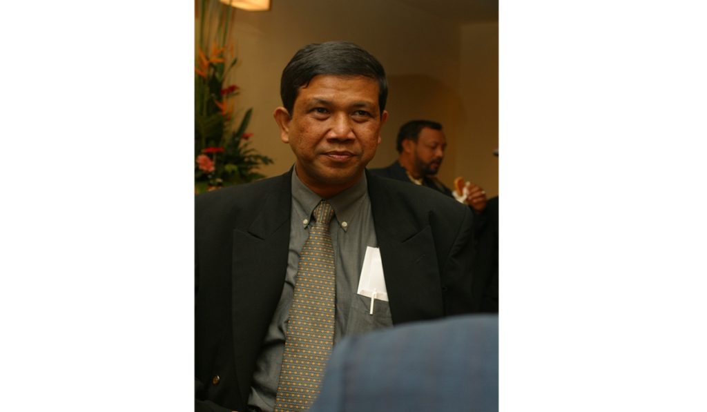 AHMAD HUMAM HAMID - DOSEN - 01