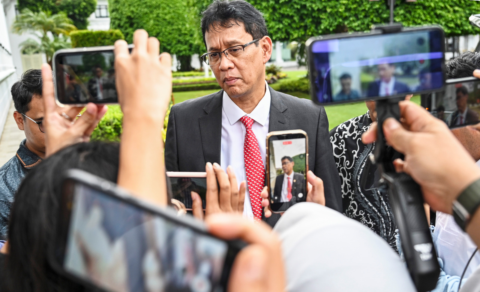 Perkuat Fondasi Demi Pertumbuhan 8%