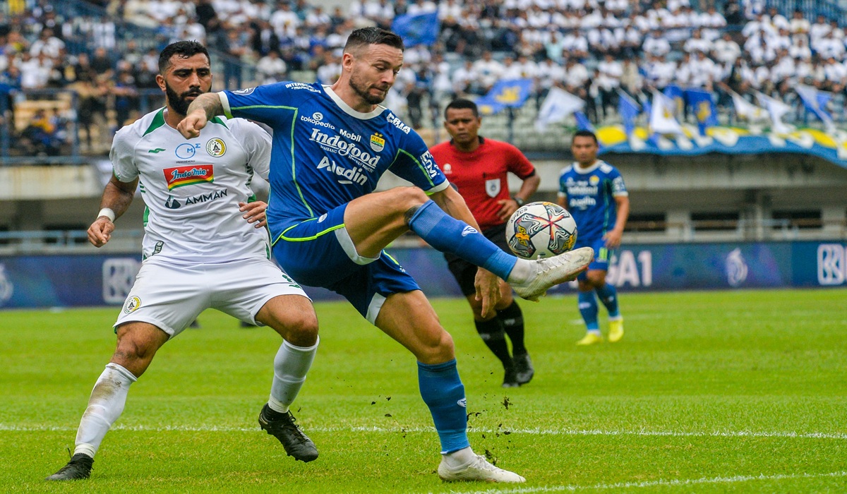 Marc Klok Antusias Gabung Pemusatan Latihan Persib di Bali
