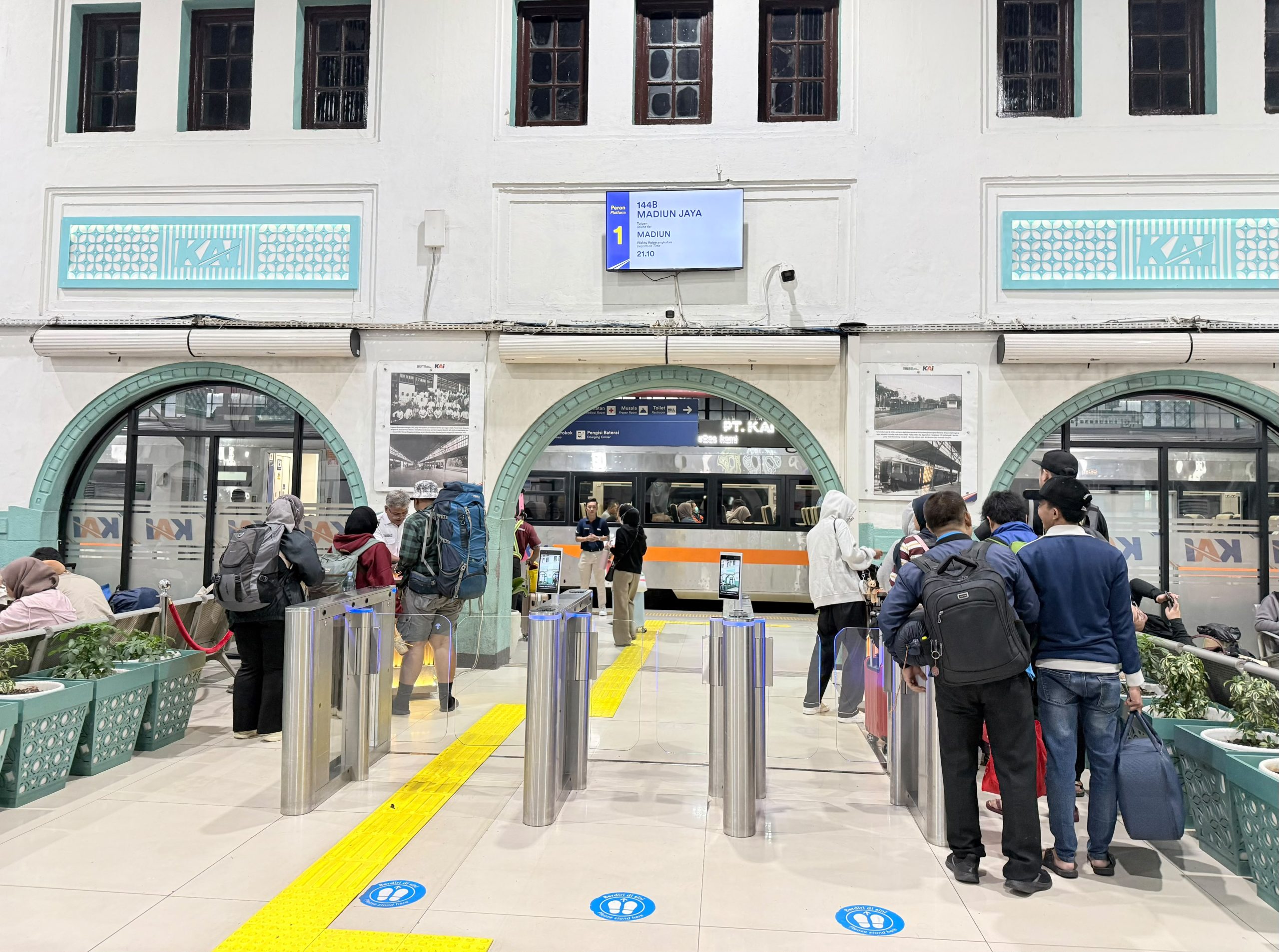 Simak Promo HUT RI, Dari Diskon Kereta Api Jarak Jauh hingga Tarif KRL Commuterline
