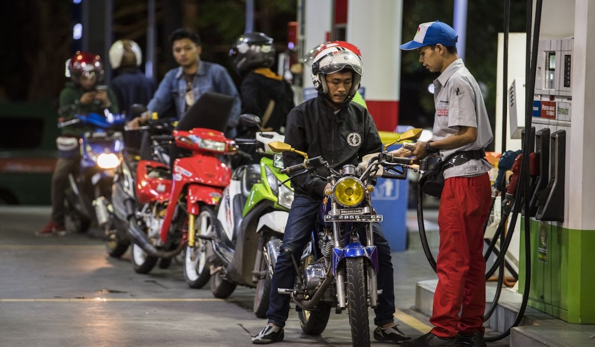Pemerintah Siapkan Skema Tukar Tambah Motor Bensin ke Listrik