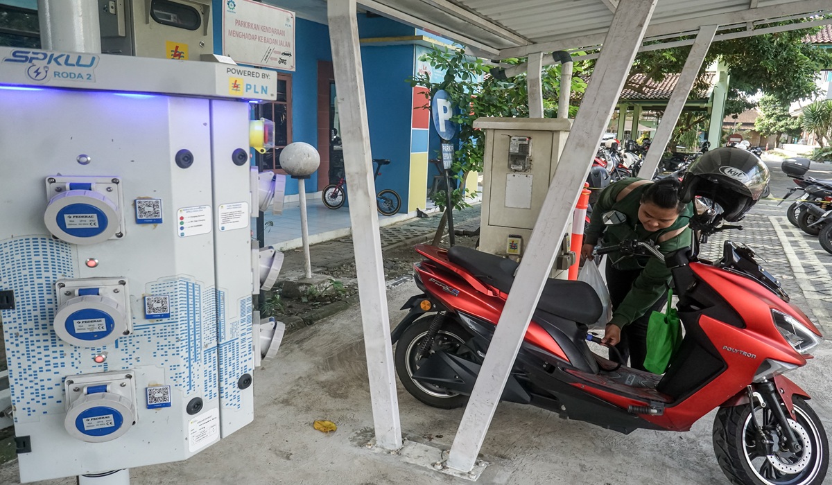 Motor Listrik Mulai Bisa Charging di SPKLU Euro Type 2