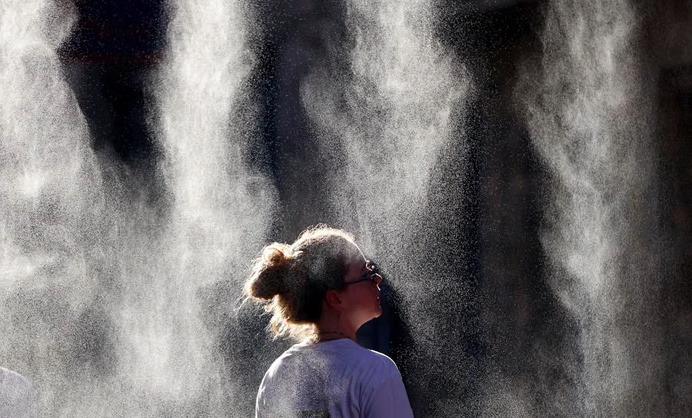 Ini Cara Penanganan Heat Stroke Menurut Medis