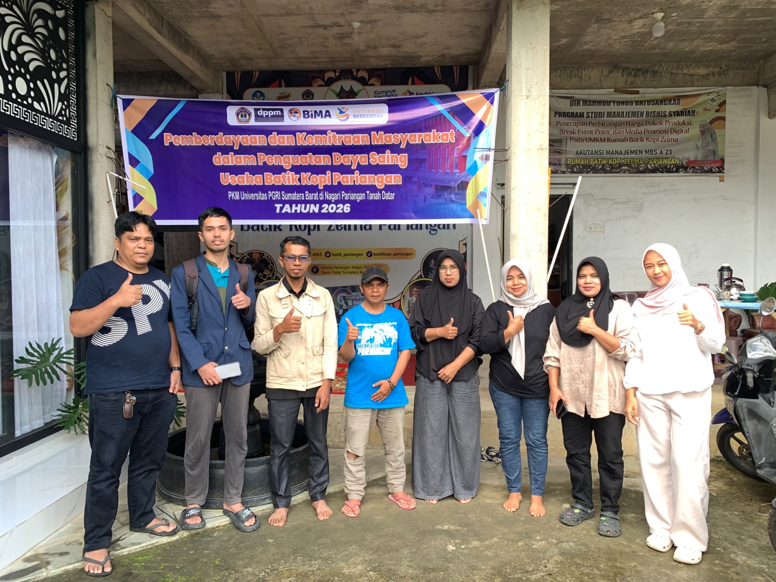 Pemberdayaan dan Kemitraan Masyarakat Kampus ini Perkuat Daya Saing Batik Kopi Pariangan