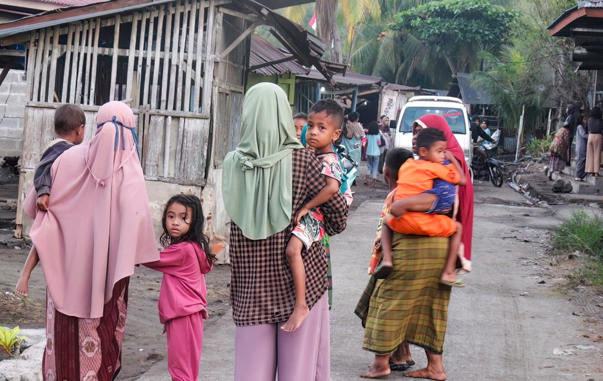 Terjadi 52 Gempa Susulan Setelah Gempa Berkekuatan M7.7 di NTT