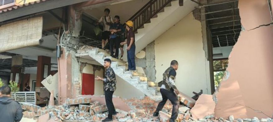 Kemenpar dan BPOLBF Pastikan Keselamatan Wisatawan dan Identifikasi Dampak Gempa M 7,7 Flores