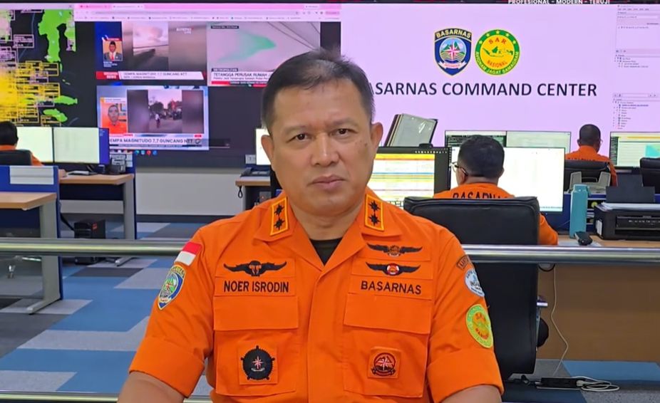 Basarnas Siagakan Tim SAR Cari 3 Warga Tertimbun Gempa di Sikka