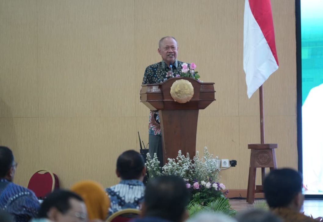 Inisiasi Semiloka Menata Ulang Pendidikan Guru di Indonesia
