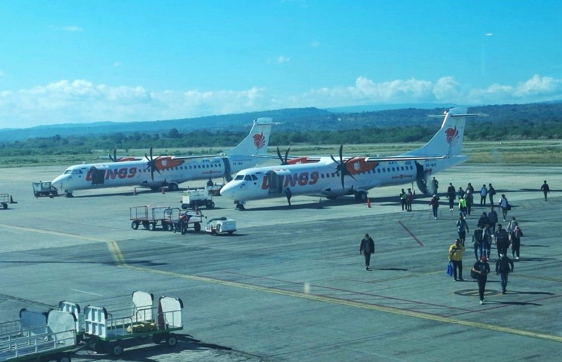 Teminal Bandara Rusak Akibat Gempa di NTT, 12 Penerbangan Dibatalkan