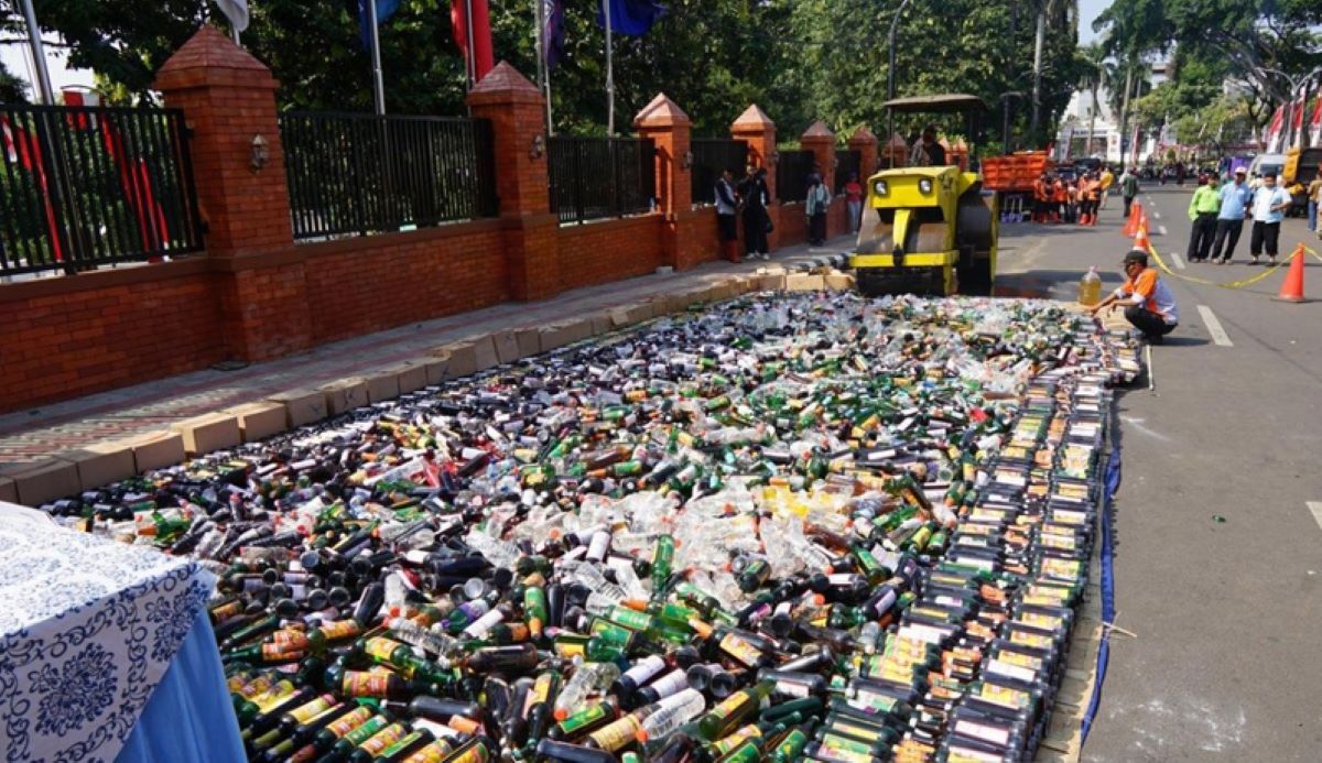 Momen HUT RI, Polres Bogor Musnahkan 1,5 Juta Butir Obat Keras dan 15 Ribu Botol Miras
