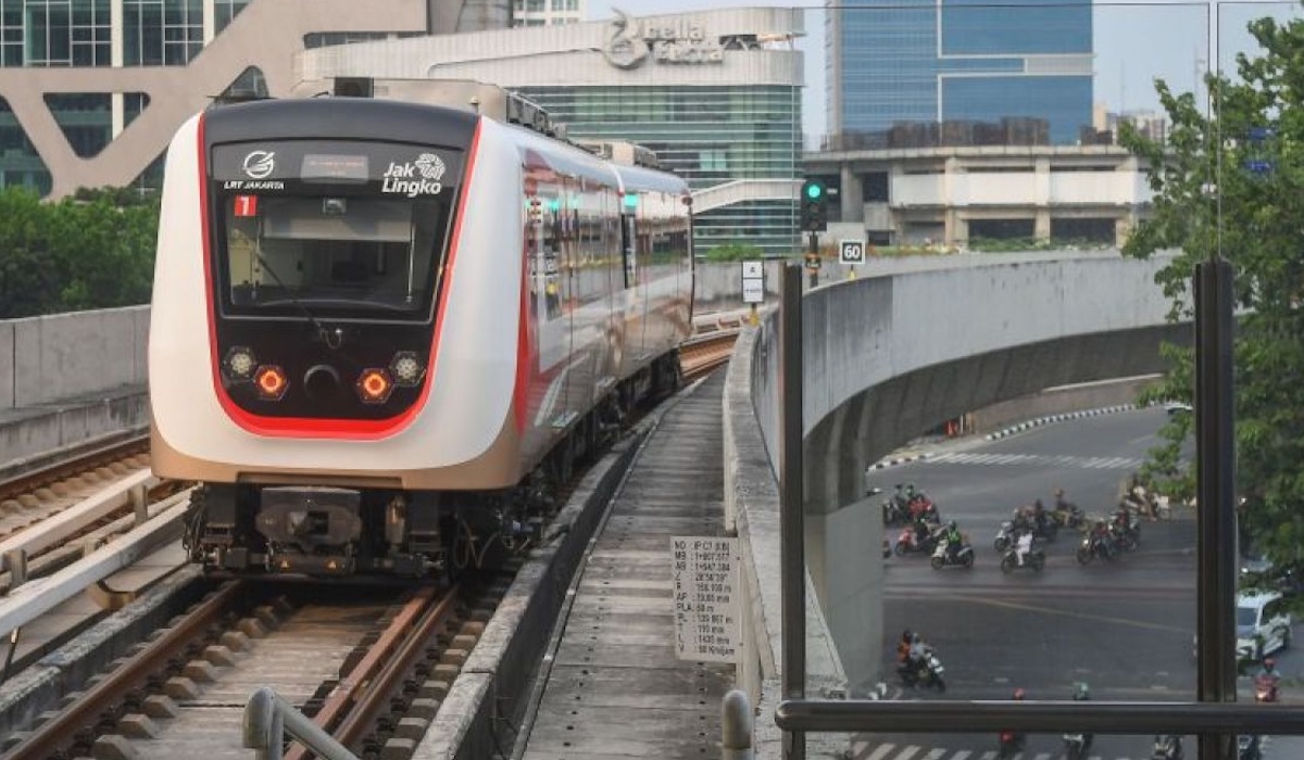 Warga Jakarta Sambut Positif Tarif Transportasi Umum Rp8 di HUT ke-81 RI