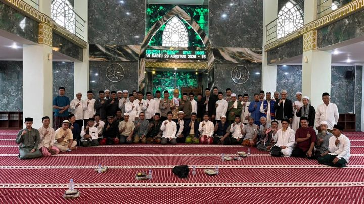 Safari Sabtu Subuh FMMB di Masjid Al Aman Polres Tangsel Pererat Silaturahm