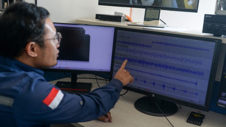 Erupsi kembali Terjadi, Status Gunung Anak Krakatau Bertahan di Level Siaga