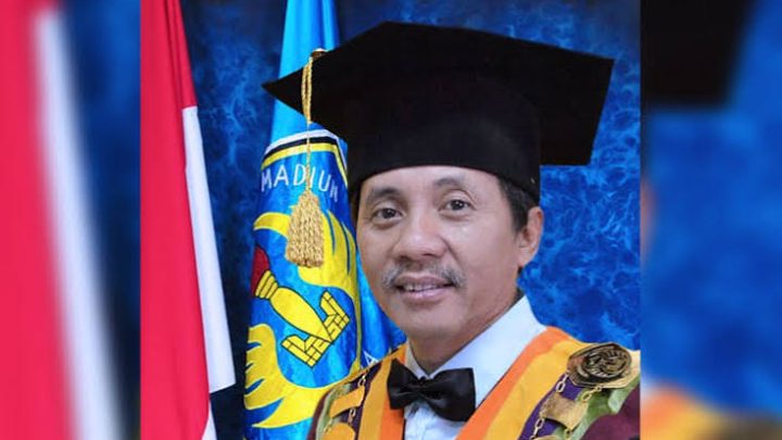 Meninggikan Martabat Guru melalui UU Sisdiknas