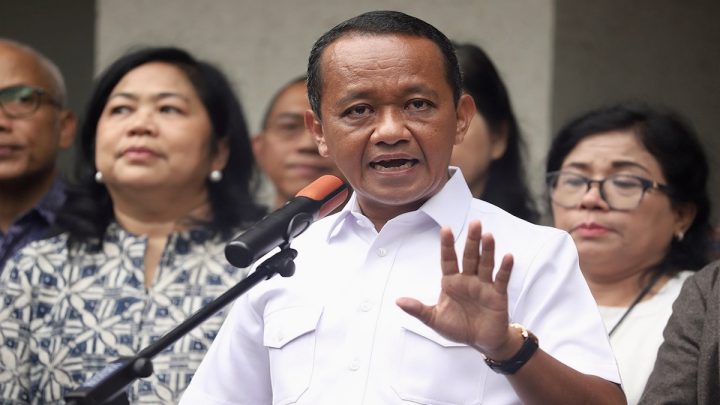 Bahlil Sebut Tangki Modifikasi 1 Ton Jadi Biang Kerok Antrean BBM Makassar